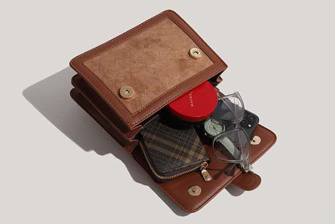 RETRO CROSSBODY BROWN SQUARE BAG