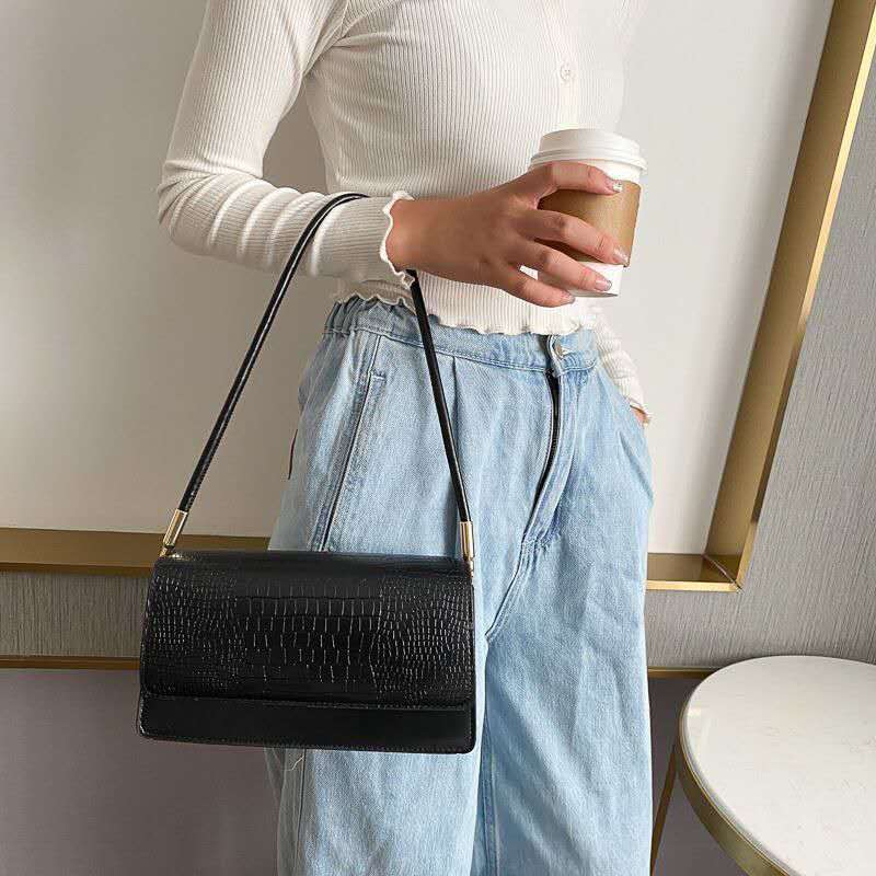 KOREAN RETRO SHOULDER BAG