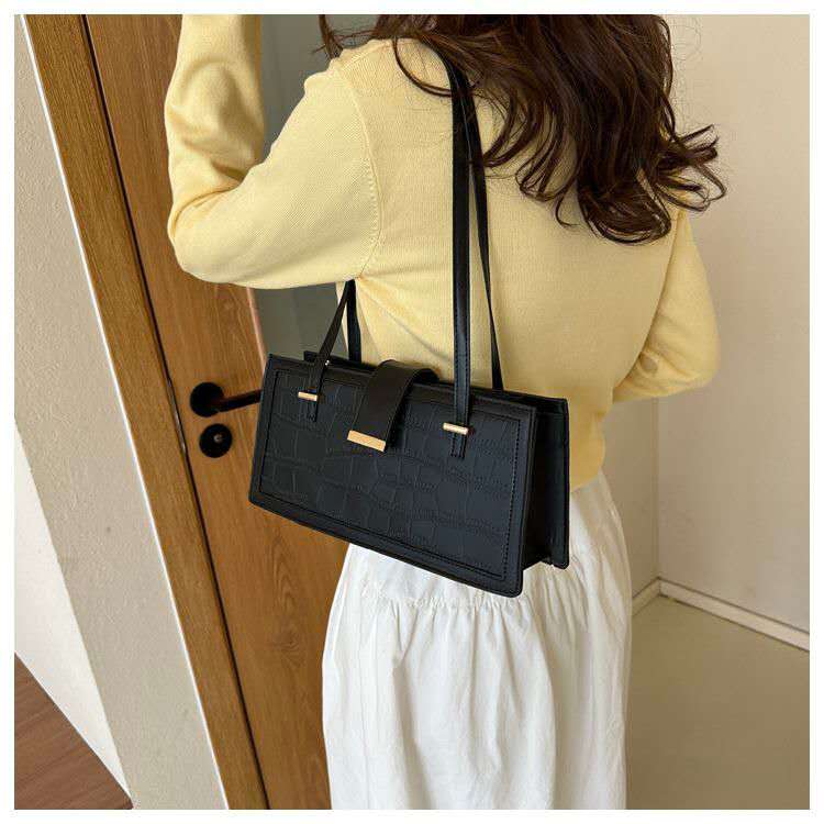 CROCODILE PATTERN SHOULDER BAG